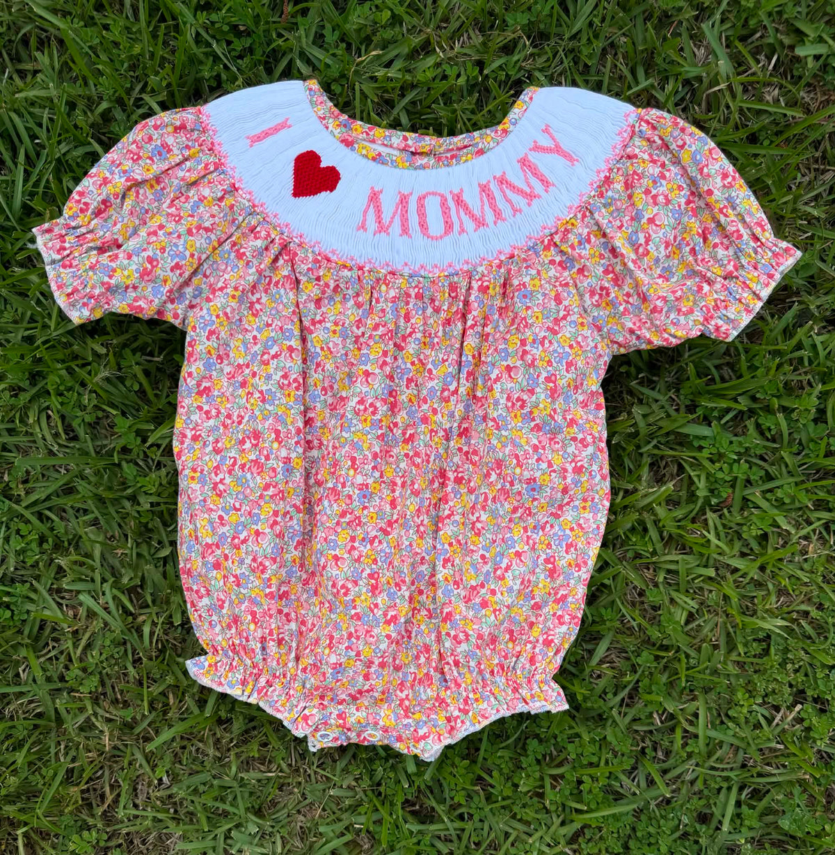 I ❤️ Mommy Hand Smocked Bubble