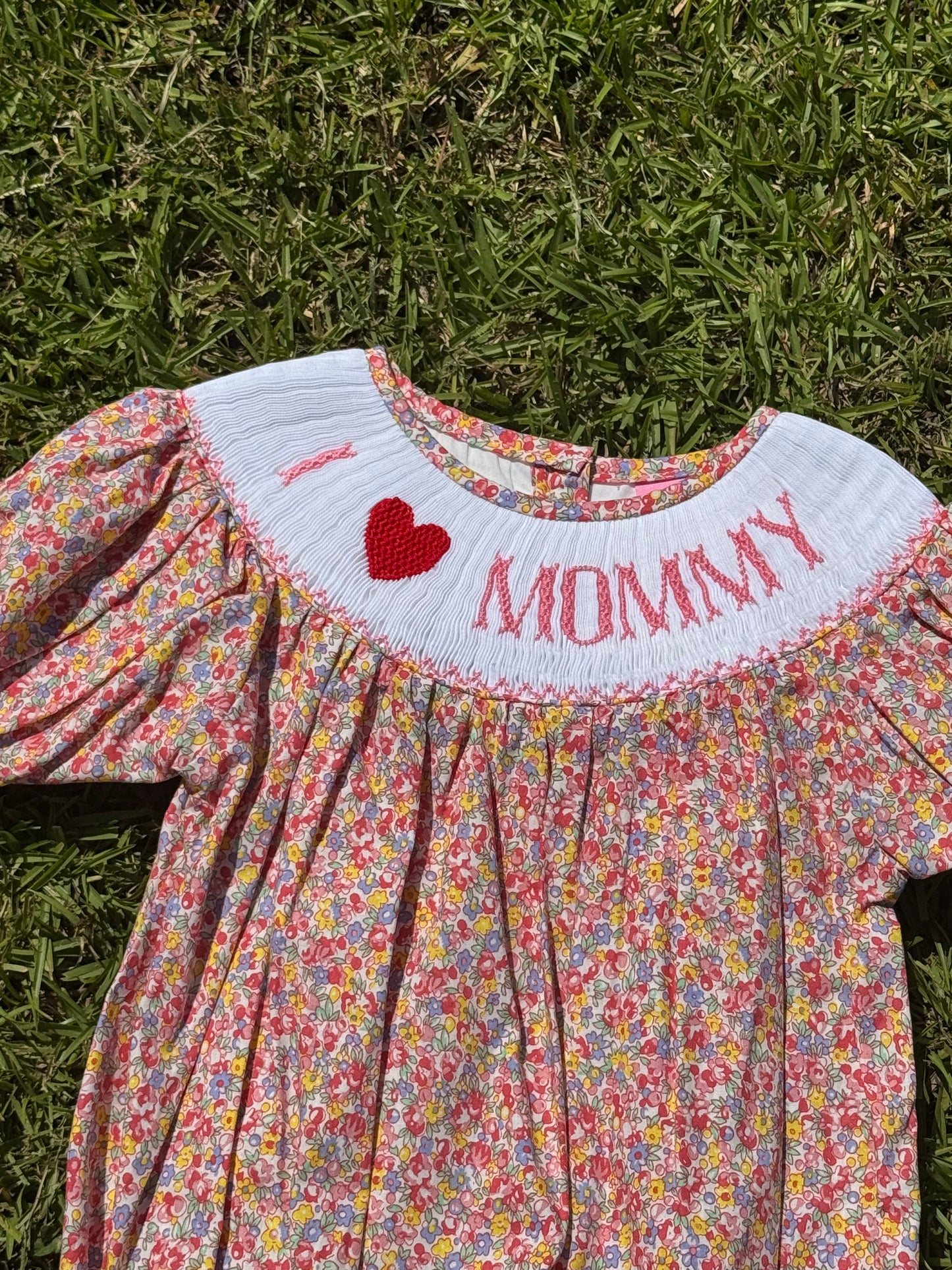 I ❤️ Mommy Hand Smocked Bubble